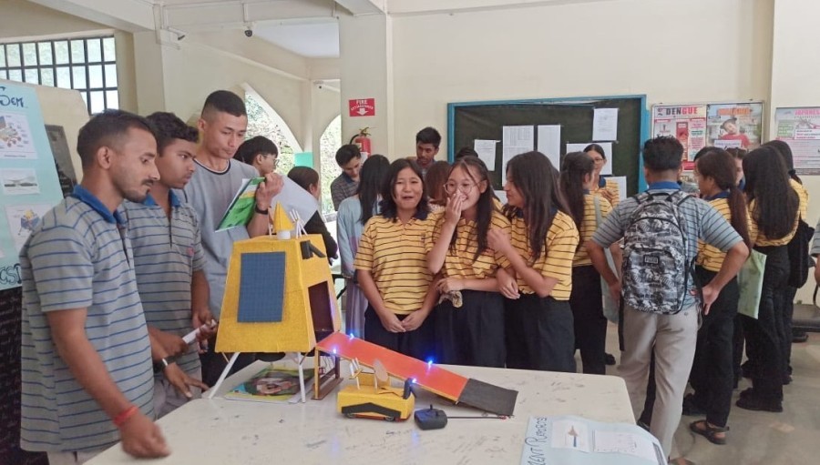 Model presentations by students of Department of Physics, St John College, Dimapur during the World Space Week celebration held in the college.